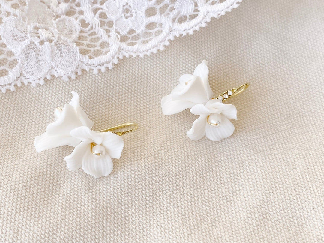 Goldene Ohrringe für Standesamt und Kirche von Alicia's Diary