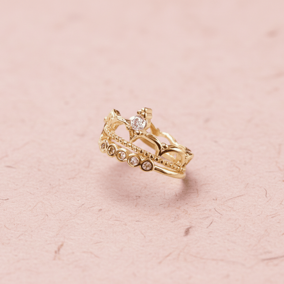 Goldender Ear Cuff mit Krone und Stein-Clip-on-earcuff-goldene ohrringe