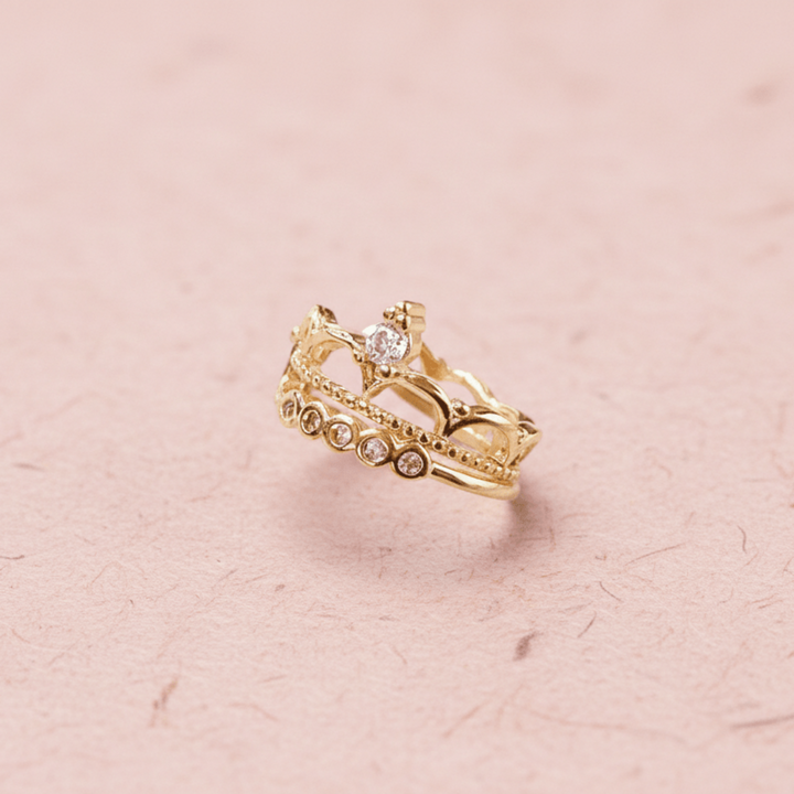 Goldender Ear Cuff mit Krone und Stein-Clip-on-earcuff-goldene ohrringe