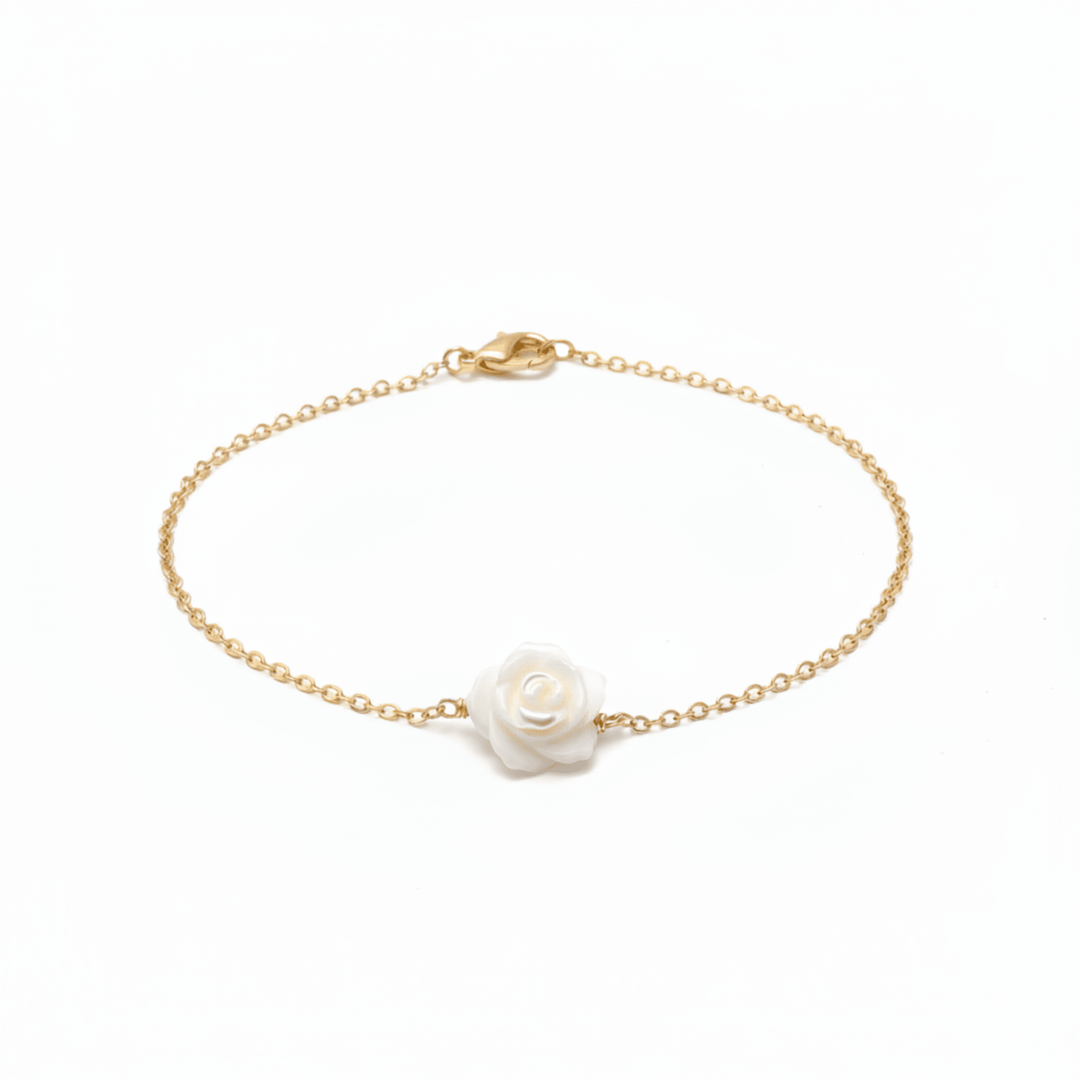 Dezentes goldenes Braut-Armband mit kleiner handgemachter Rose aus Perlmutt, Hochzeitschmuck, Brautschmuck