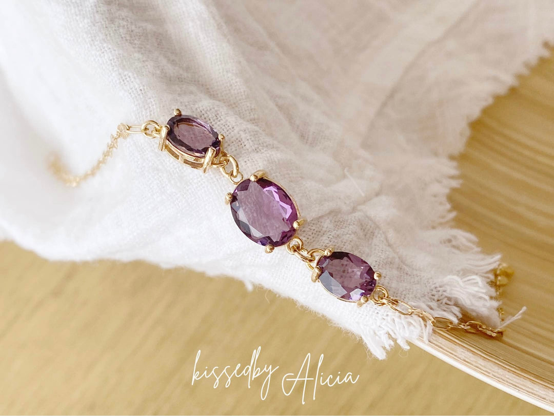 Goldenes Cluster Armband mit drei Steinen von Alicia's Diary