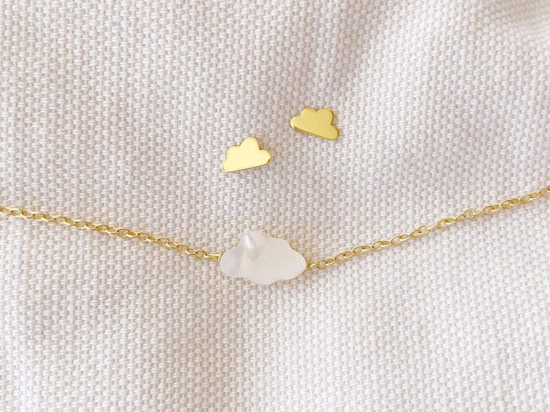 Schmuck mit Wolken als Geschenk für gemeinsame Reise, cooler und wasserfester Strand- und Sommer-Schmuck von Alicia's Diary