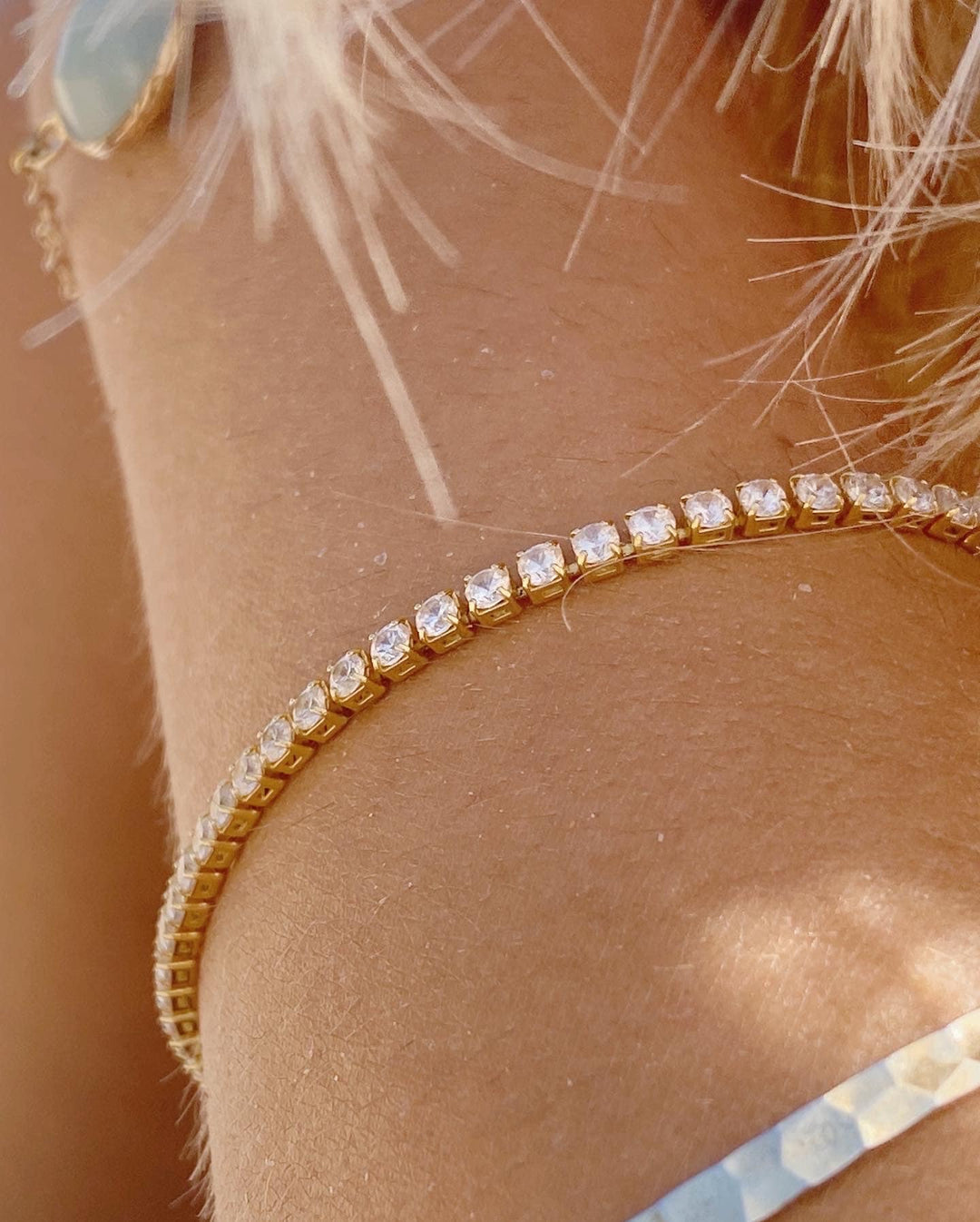 Goldenes Tennisarmband - ALICIA'S DIARY