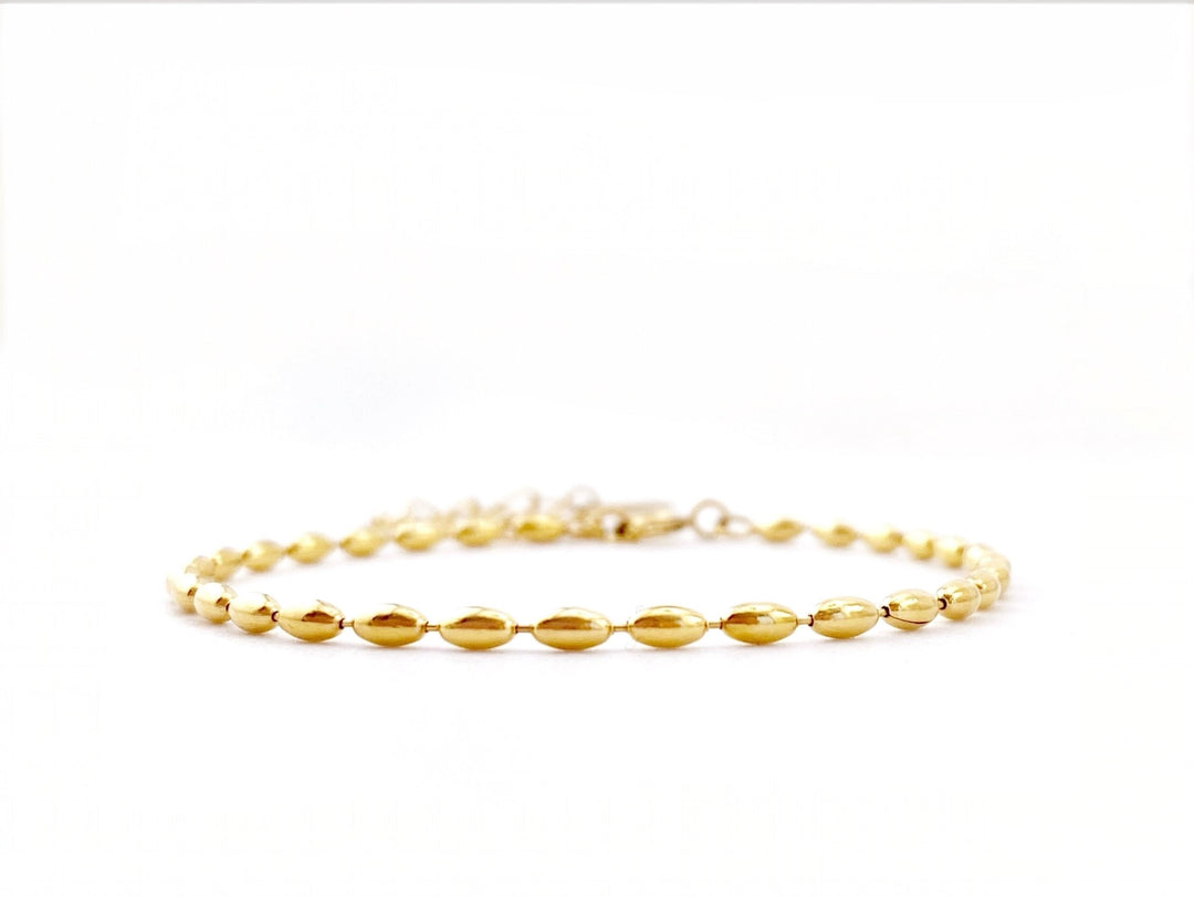 Goldenes Beach Girl Pinterest Armband aus Edelstahl mit ovalen Perlen, schöner Schmuck von Alicia's Diary