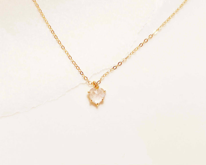 Goldkette mit Edelstein Herz Rosenquarz, kleiner Herz Anhänger aus Rosenquarz - ALICIA'S DIARY