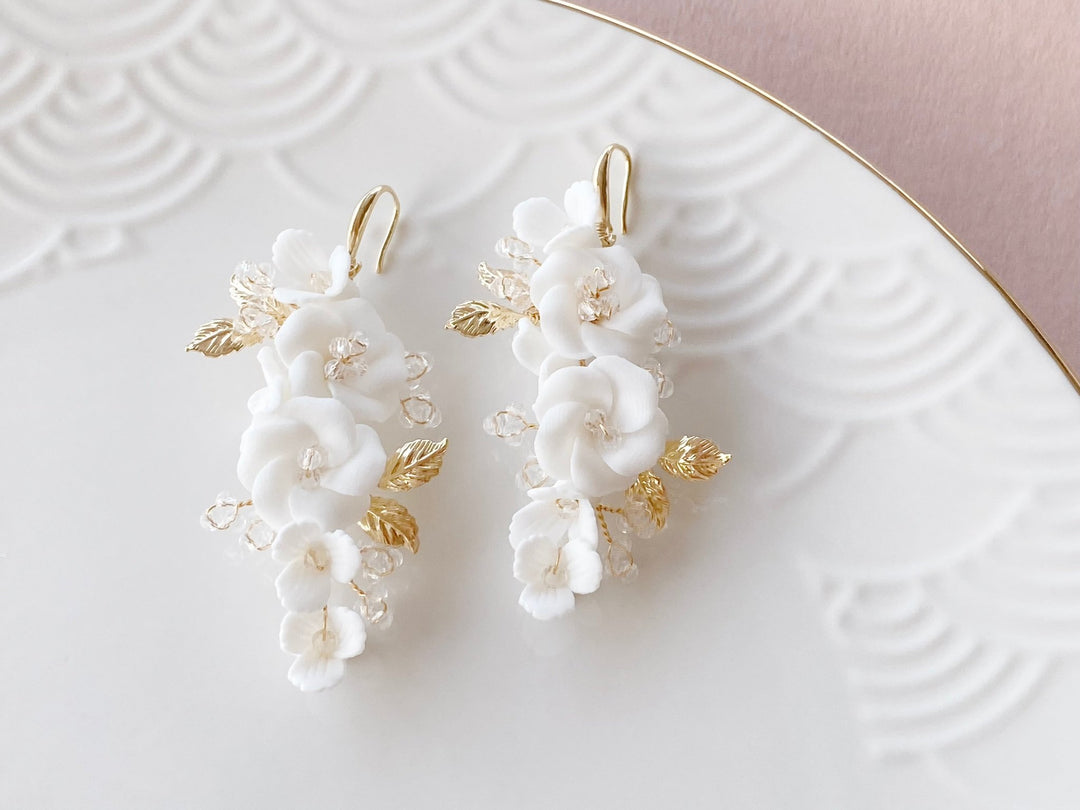 Welche Ohrringe passen zu meinem Brautkleid? Braut Schmuck von Alicia's Diary