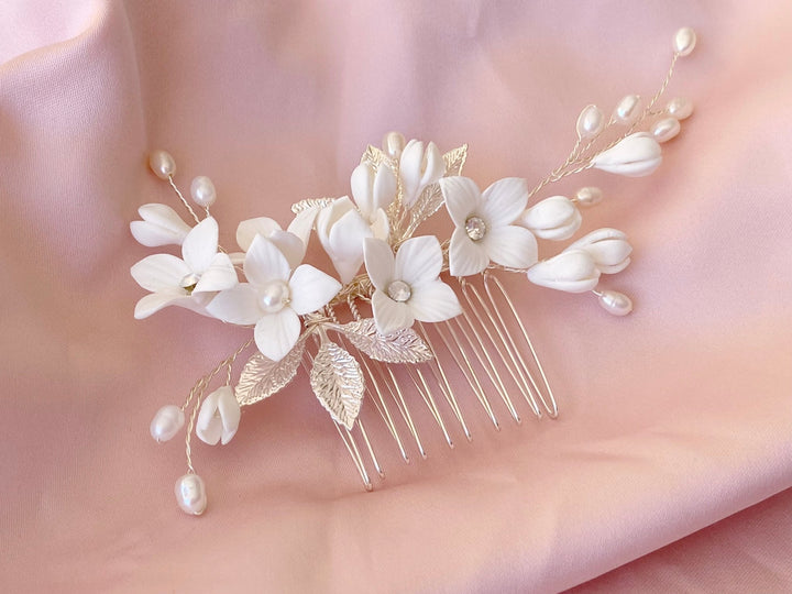 Hochzeit zuhause feiern, Dekoration und Braut Outfit bestellen bei Alicia's Diary