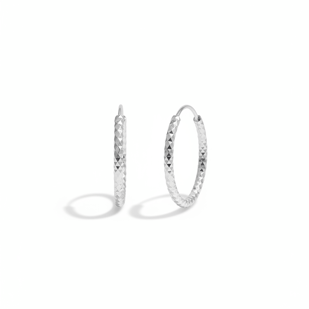 Echt silberne Creolen aus 925 Sterlingsilver mit Diamant Cut für Ear Stack silber, schöne Ohrringe von Alicia's Diary