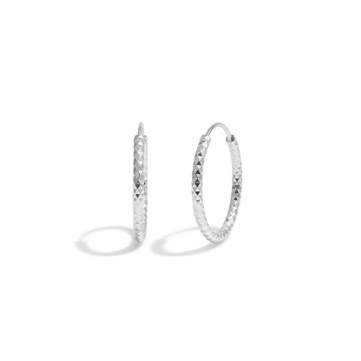 Echt silberne Creolen aus 925 Sterlingsilver mit Diamant Cut für Ear Stack silber, schöne Ohrringe von Alicia&