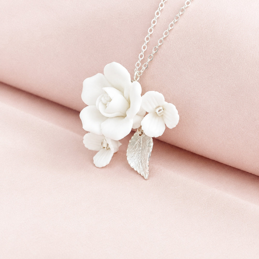 Braut Halsschmuck mit weißer Rose | ROSALIE