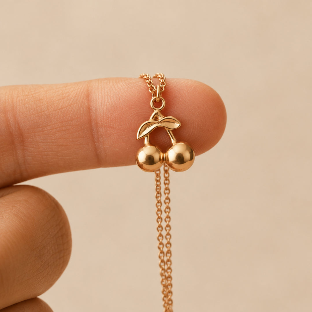 Wasserfeste goldene Halskette aus Edelstahl mit Kirschen-Charm, Kette mit Frucht und Obst, Kirsch Anhänger Schmuck für junge Frauen, Teenager und Kinder