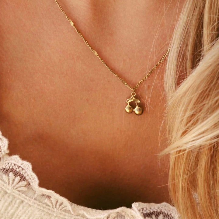 Schmuck mit Früchten, Kirschen Halskette aus vergoldetem hypoallergenem Edelstahl, wasserfester Schmuck für junge Frauen