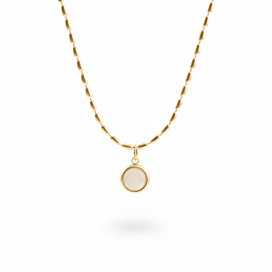 Goldene Halskette mit rundem Achat Anhänger, wasserfester Edelstahl Schmuck für junge Frauen von Alicia's Diary