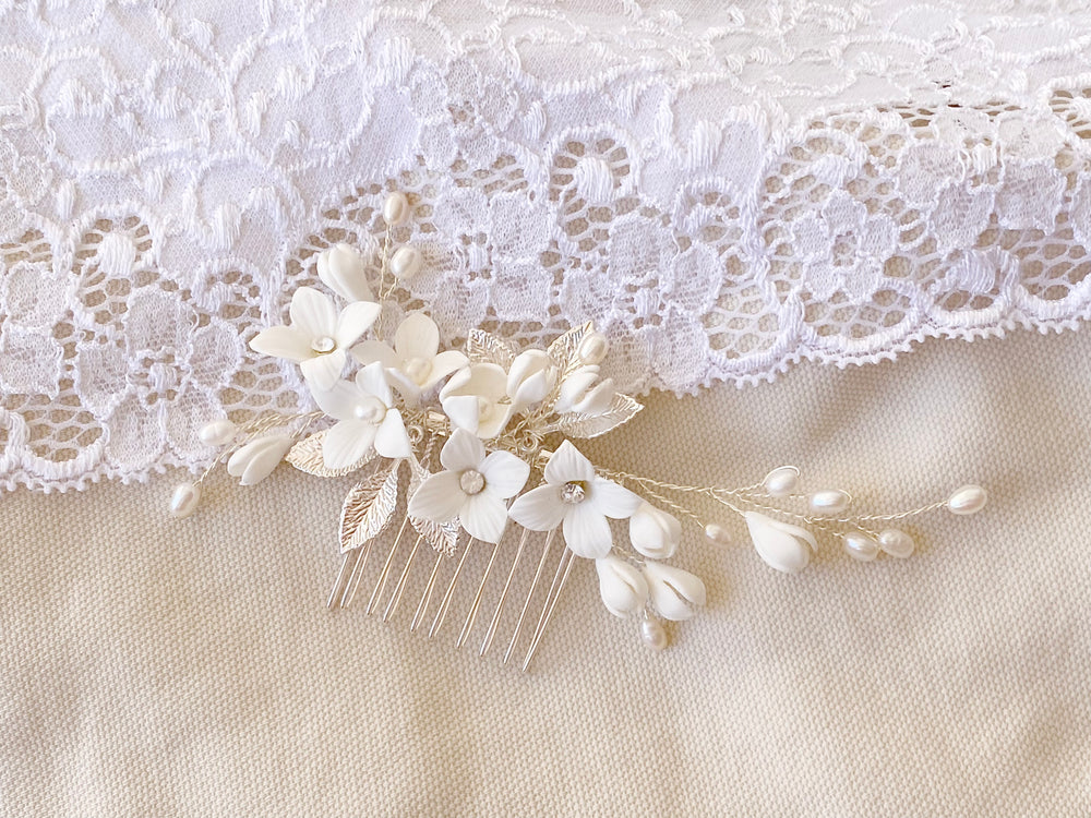 Silberners Braut Haaraccessoire aus dem Braut Online Shop Alicia's Diary