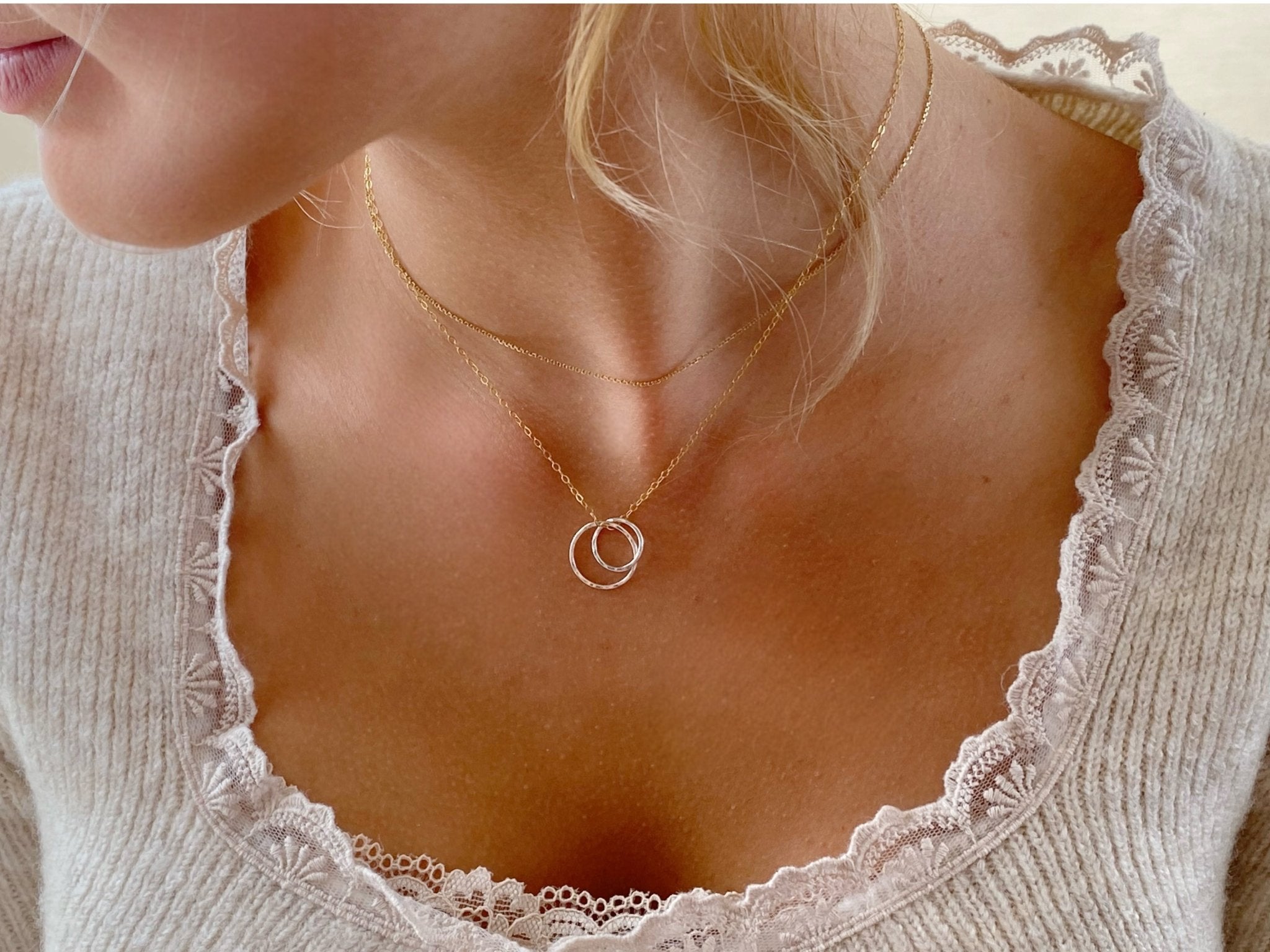 Schmuck Geschenk Liebes Versprechen, Kette mit zwei Ringen von Alicia's Diary