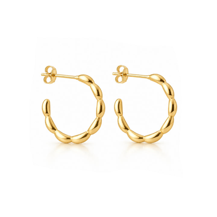 Goldene Boho Creolen mit Kugeln, Creolen Gold mittelgroß im Boho Style, Vintage Schmuck Gold, wasserfeste Gold Ohrringe Perle