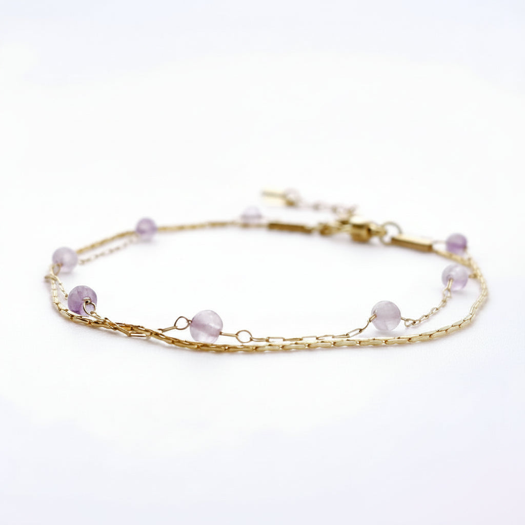 Dünnes zweireihiges Armband gold mit vielen Edelstein Perlen, lila Amethyst Schmuck für junge Frauen von Alicia's Diary