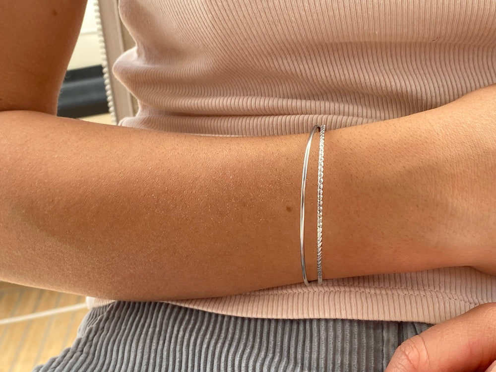 Double-row bracelet made of surgical stainless steel, waterproof and sturdy, by Alicia's Diary