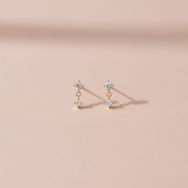 Mini Ohrstecker Gold aus Silber 925, schlichte Ohrringe Gold mit Stein, hängend, hautfreundliche Ohrringe Piercings kaufen