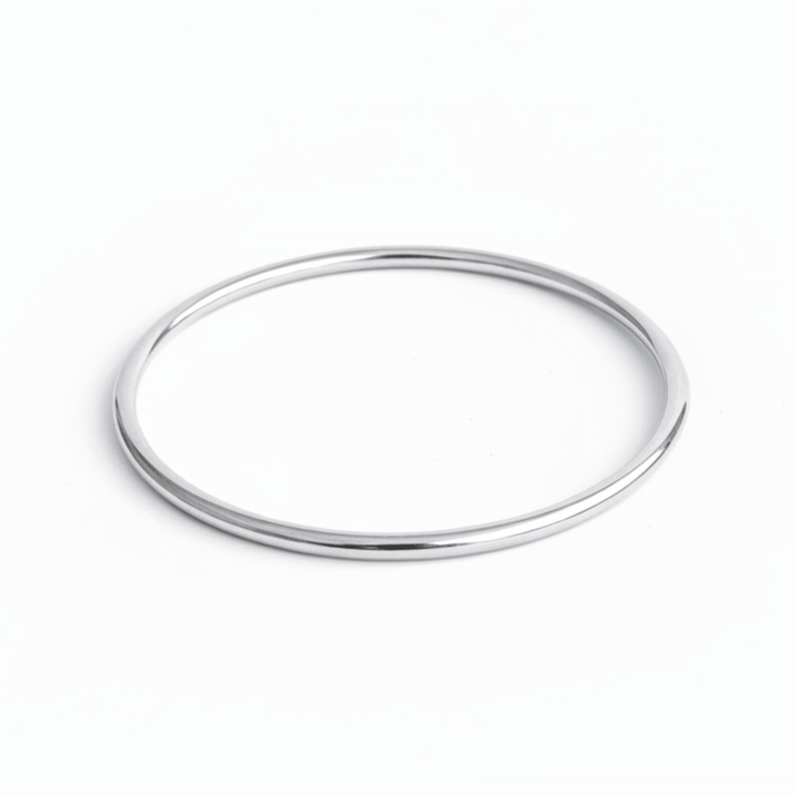 Minimalistischer Armreif silber aus Edelstahl, dezenter schlichter Bangle für kleine Frauen, wasserfester Edelstahl Schmuck der nicht verfärbt, abfärbt, anläuft