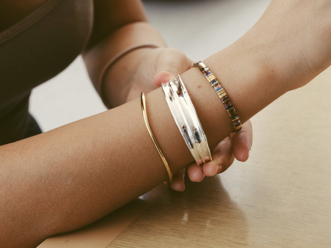 Wide silver bangle with handmade finish - Alicia&
