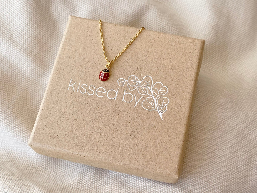 Halskette mit Marienkäfer, Geschenk für Enkelin, Tochter, Schwester, Patenkind online kaufen bei Alicia's Diary