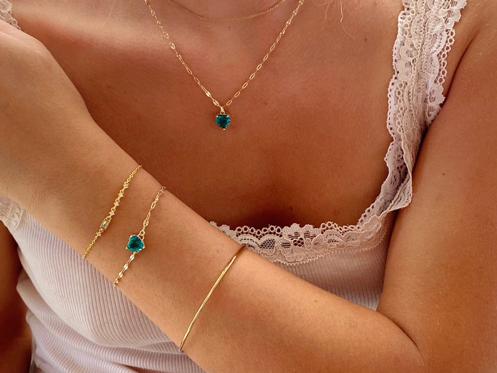 Armband Stack und goldene Herzchen Kette im Geschenk Set von Alicia's Diary