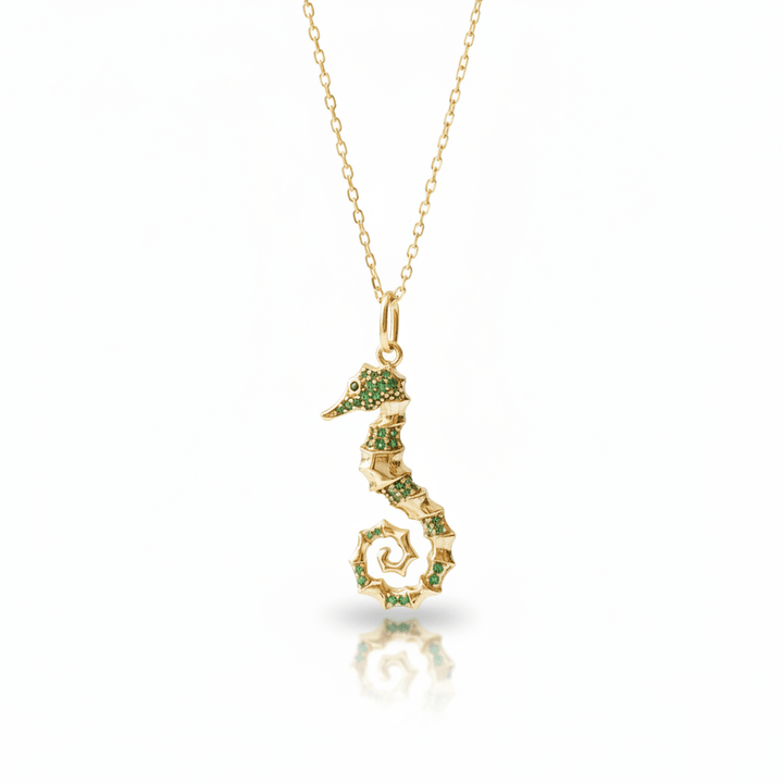 Goldene Halskette mit grünem Seepferdchen Anhänger aus 925 Silber, Schmuck von Alicia&
