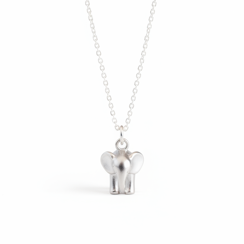 Minimalistische silberne Halskette mit stilisiertem Elefanten Anhänger, Charm Kette aus 925 Silber für junge Frauen, Schmuck Inspo von Alicia's Diary