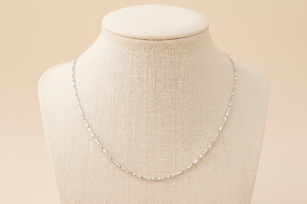 Echte gedrehte Silberkette mit aufwendigen Gliedern aus 925 Sterlingsilber, Basic Halskette, Necklace Stack silver von Alicia's Diary