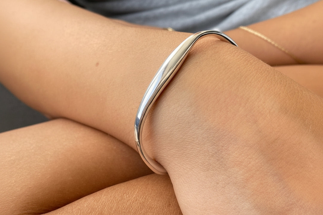 Silver bangle - Alicia&