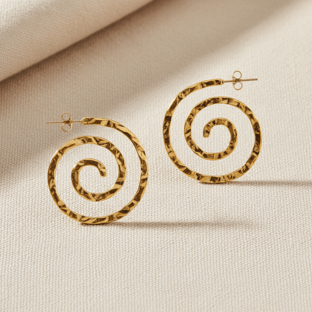 Spiral Creolen gold, gehämmerte goldene Spiralen Ohrringe, Beach Girl Jewelry, Gold Creolen 3 cm Spiral Ohrringe hängend boho