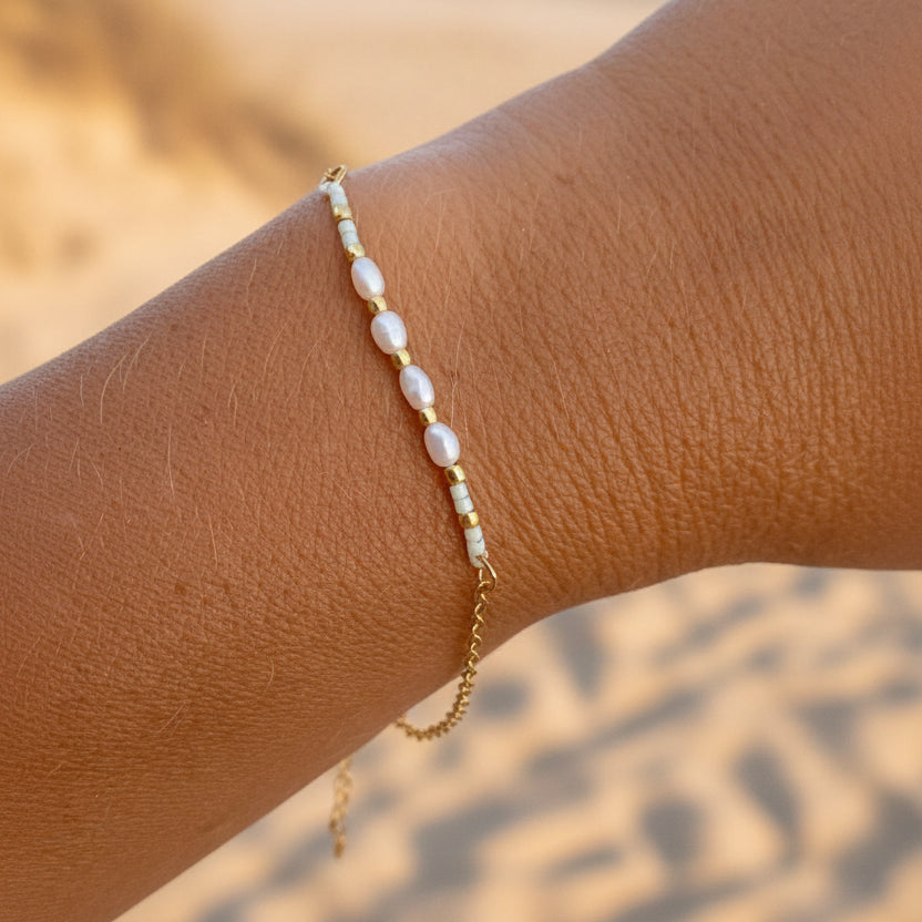 Sommerschmuck Mädchenarmband mit Süßwasserperlen, Miyuki Perlen und Edelstahl Bracelet, hautfreundlich, jung, wasserdicht