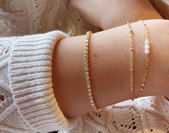 Glitzer Armband gold Damen mit vielen Steinen, Tennisarmband mit Strasssteinen, mit weißen Steinen für jugendliche Mädchen und Frauen