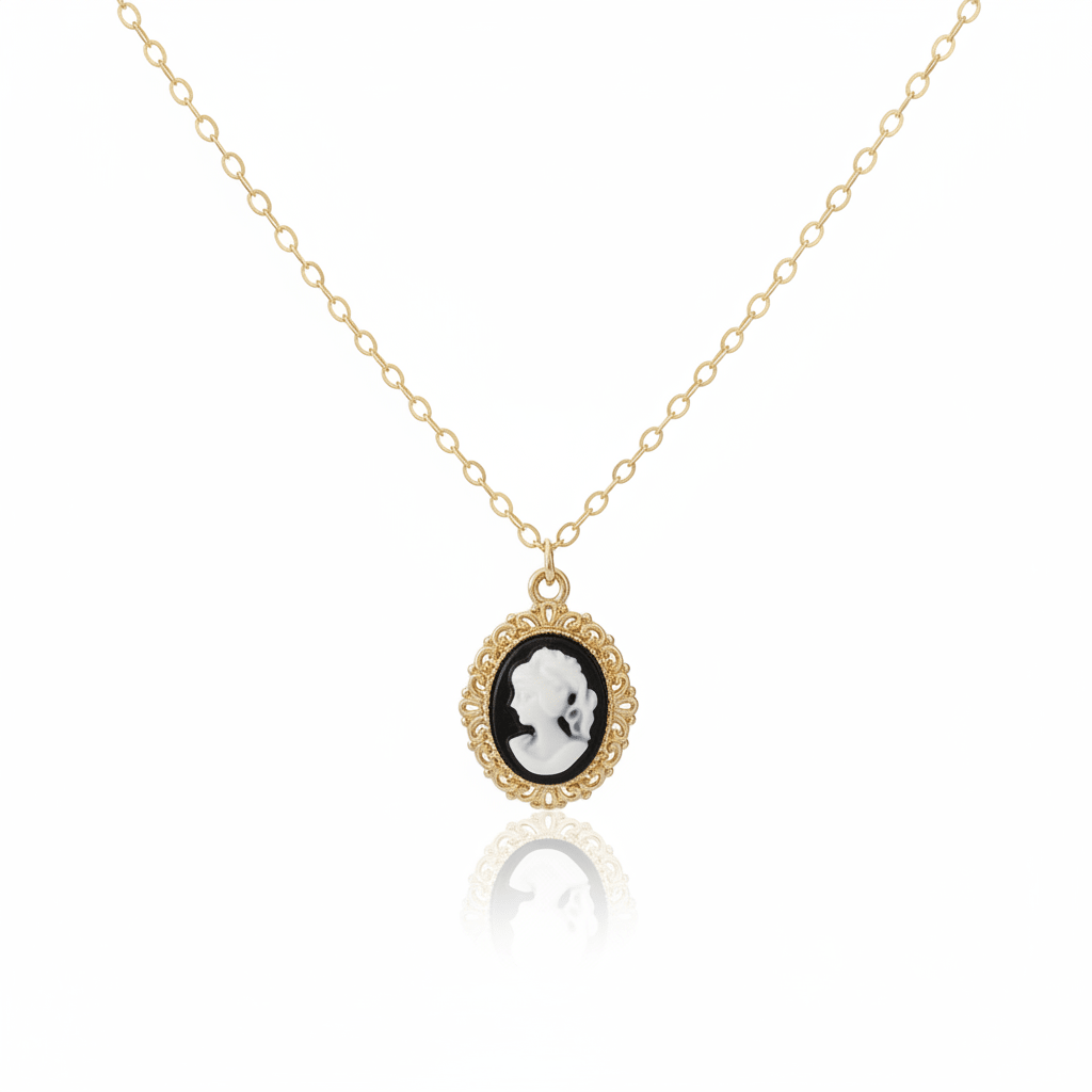 Goldfill Halskette mit Kamee Anhänger im Vintage Stil, schöner Schmuck für junge Frauen von Alicia&