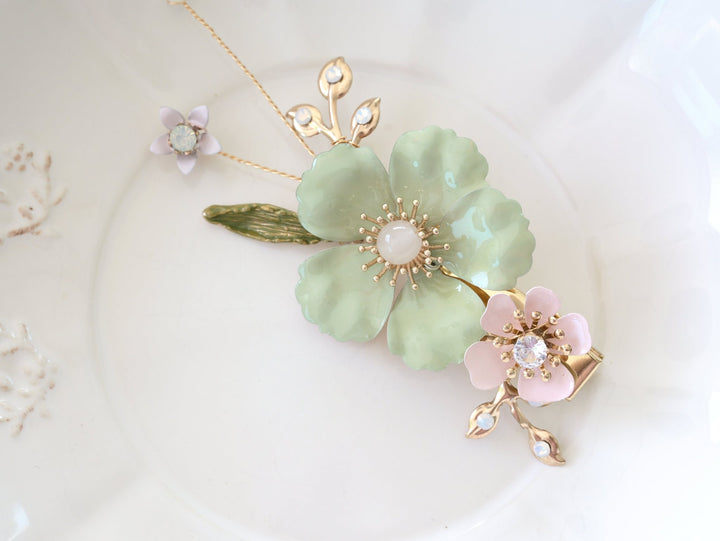 20er Jahre Hochzeit Braut-Haarschmuck gold, grün und rosa, Vintage Haarklammer aus dem Hochzeits-Shop Alicia&
