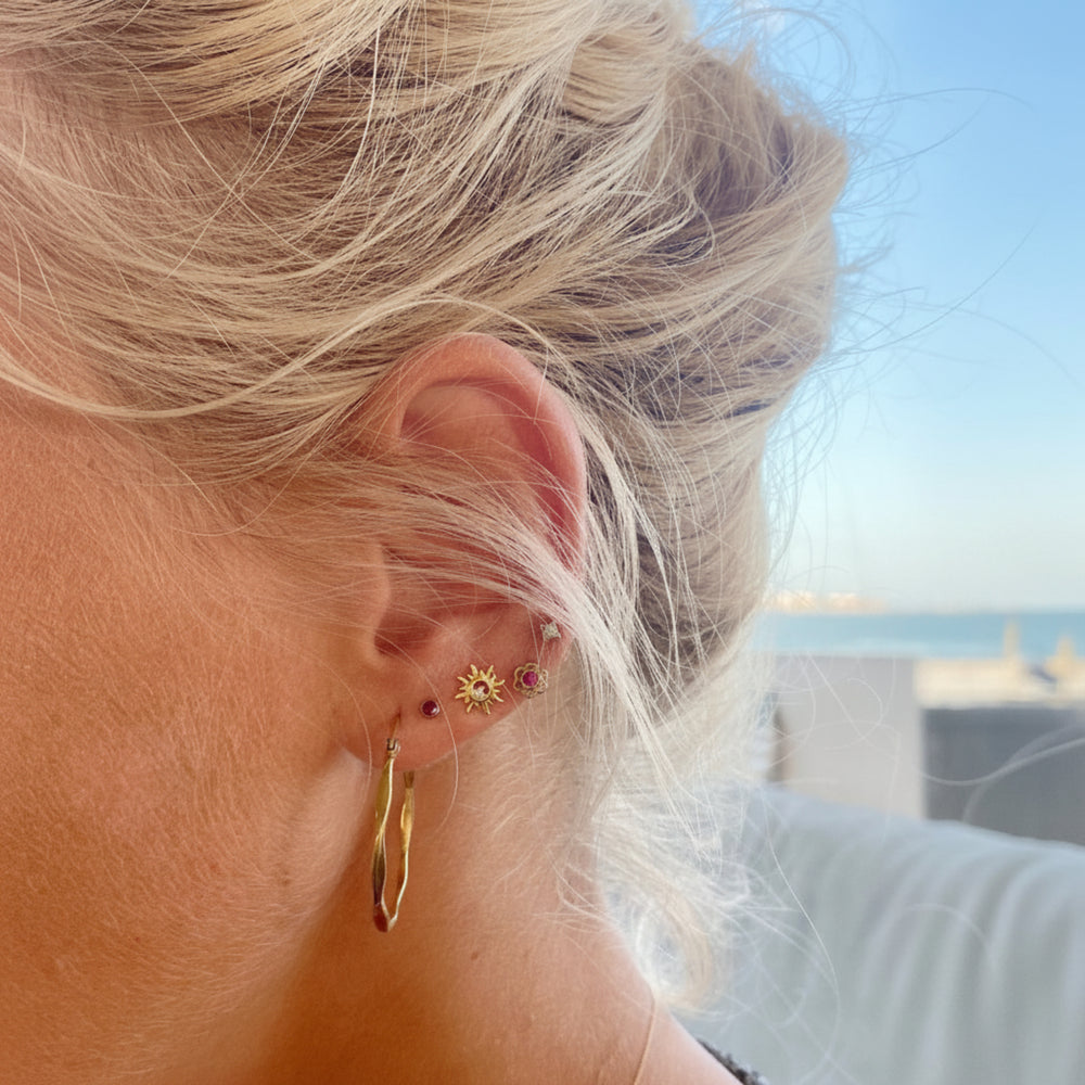 Golden sun earrings made of sterling silver by Alicia's Diary.