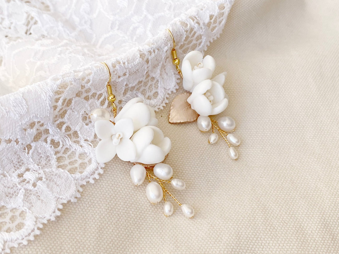 Brautschmuck für weiße romantische Hochzeit aus dem Hochzeits Shop Alicia's Diary