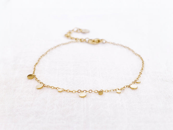 Goldenes hautfreundliches Armband aus Chirurgenstahl von ALICIA'S DIARY