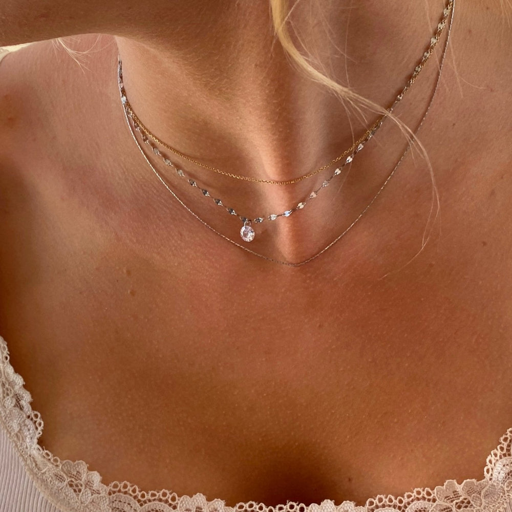 Silberne Edelstahl Halskette mit kleinem Diamant-Anhänger, wasserfester Schmuck für junge Frauen und Teenager